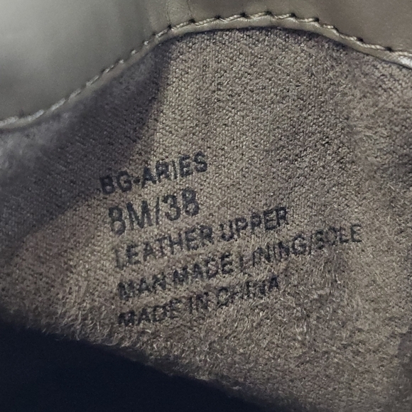 BCBGeneration Beige Tan Genuine Leather Suede Heeled Boots Booties - Picture 10 of 11